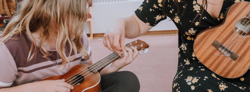 School of Uke review featured image